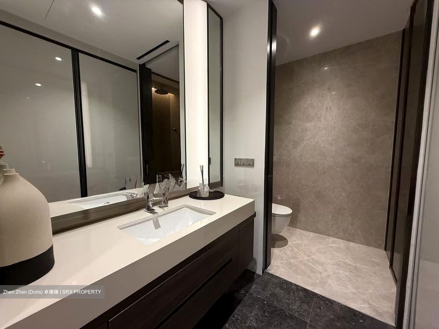 19 Nassim (D10), Apartment #624957101